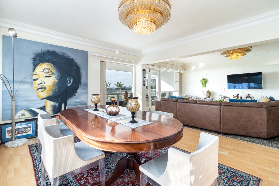 3 Bedroom Property for Sale in Sea Point Western Cape
